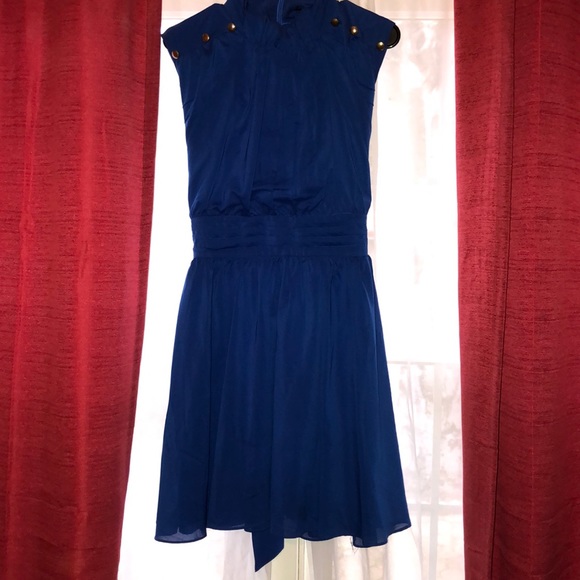 Dress - Picture 2 of 3